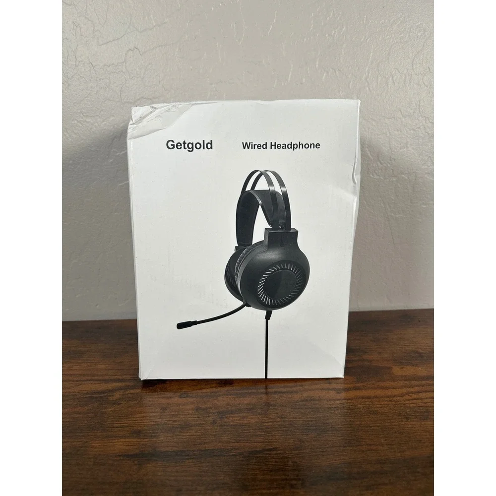 Getgold Wired Gaming Headphone with Microphone 3.5mm Audio Black Over-Ear Set